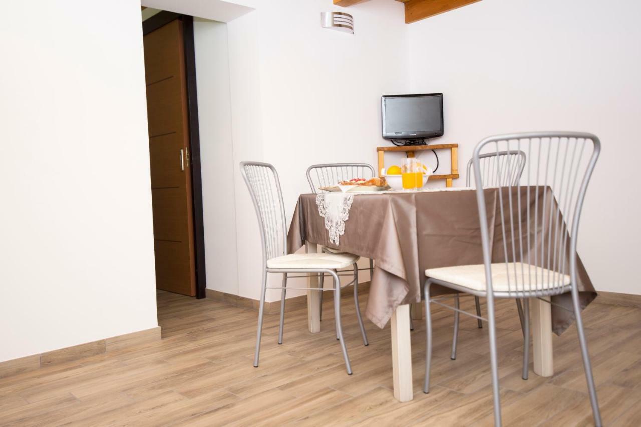 Casa Daniela Apartment Ното Екстериор снимка